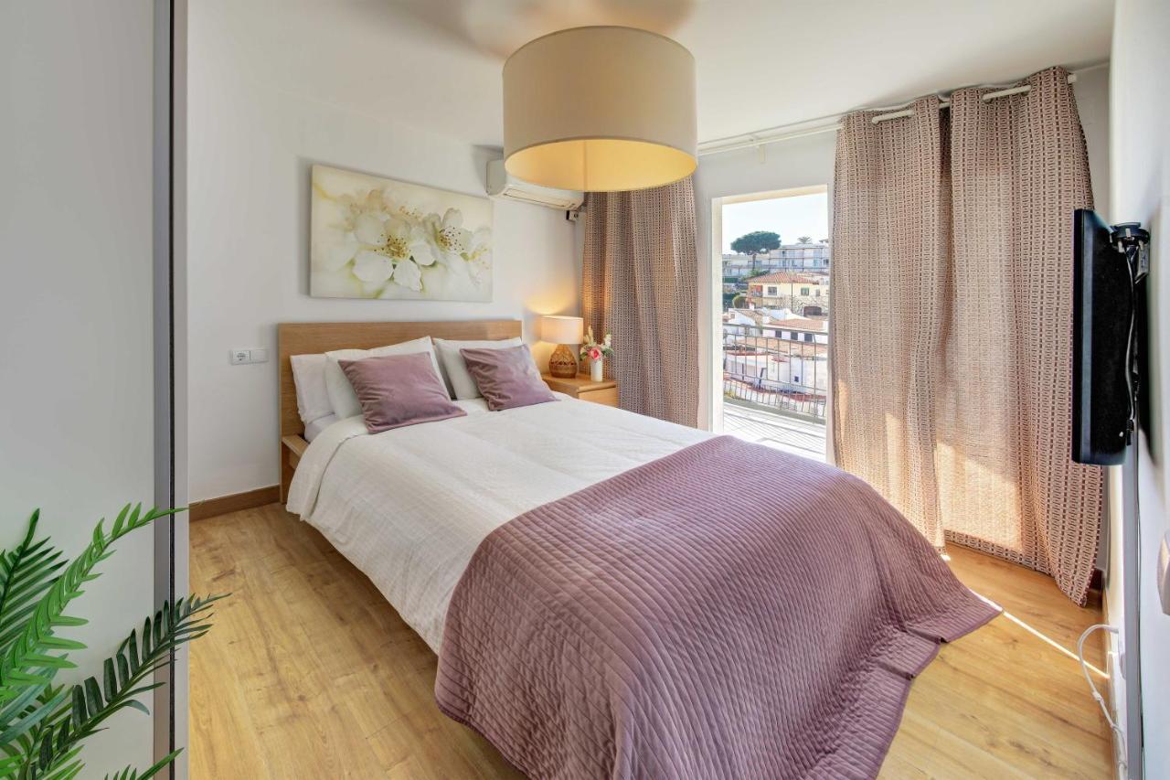 Apartament Pau Casals, 2 Min Walk From The Sea & Sea View リョレート・デ・マル エクステリア 写真